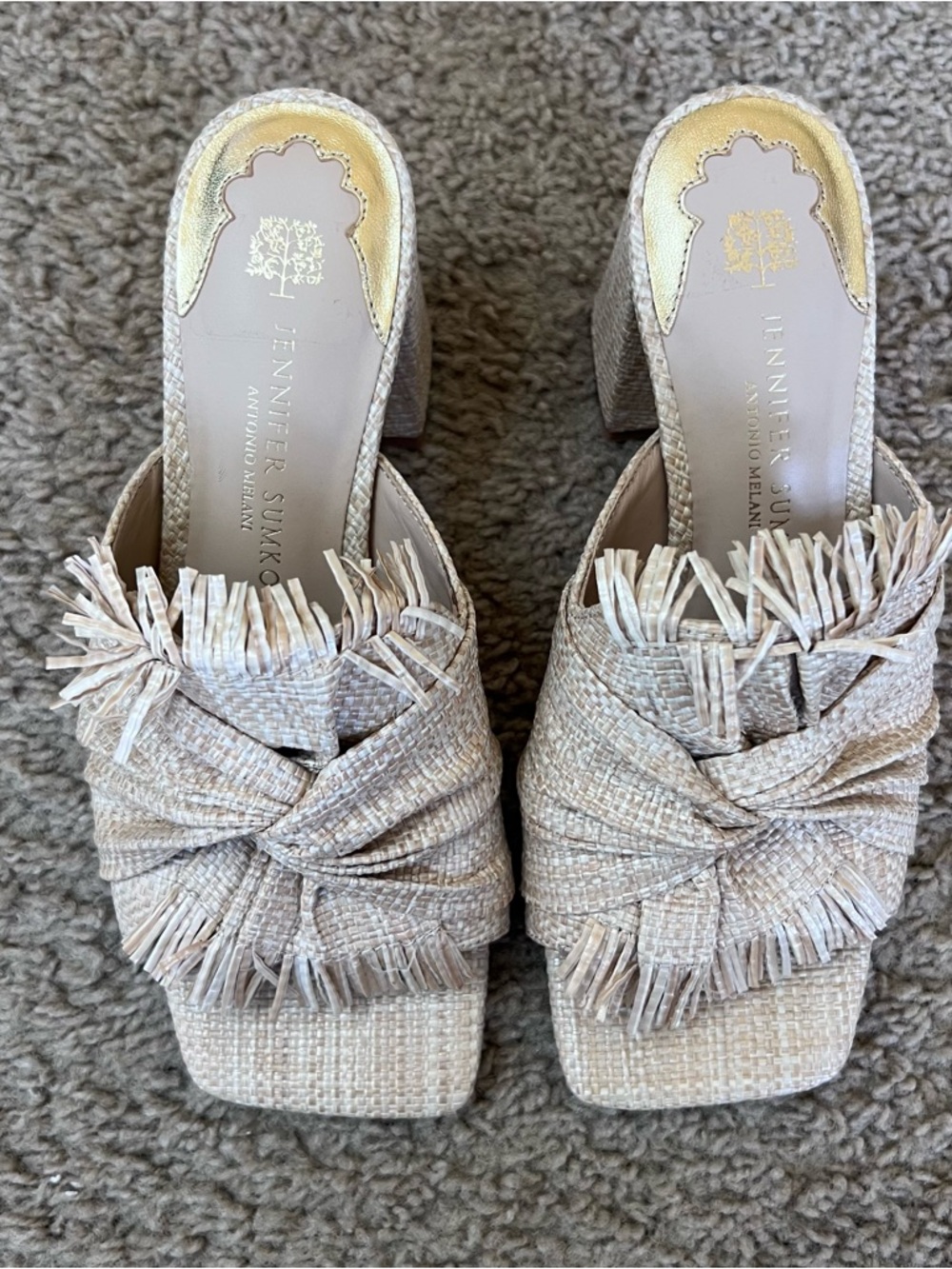 ANTONIO MELANI Natural Raffia Knot Fringe Mule Heels Size: 6M tan - Picture 7 of 8